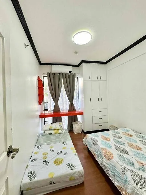 Appartement Family Suite Furnished Facing Pool Davao City